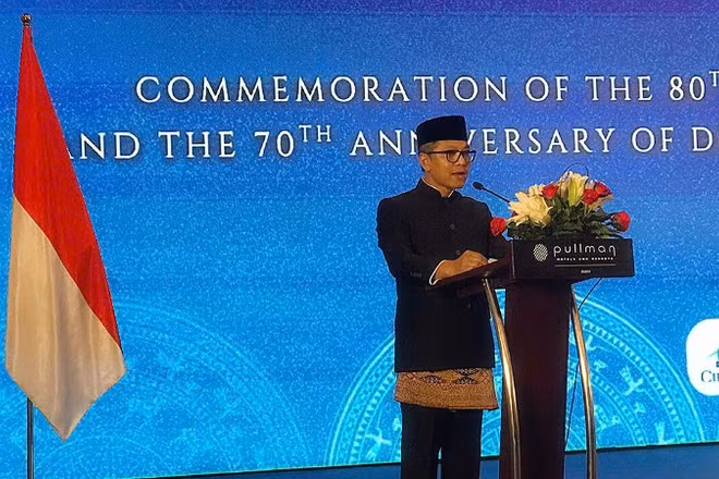Đại sứ đặc mệnh toàn quyền nước Cộng hòa Indonesia tại Việt Nam Denny Abdi phát biểu tại Lễ kỷ niệm. (Ảnh: KHẮC KIÊN)