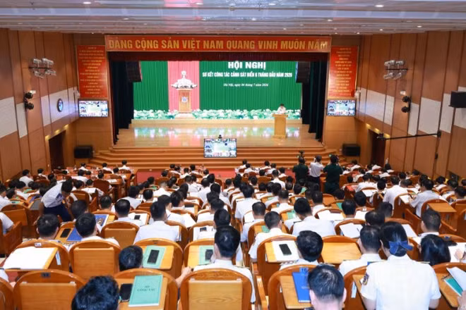 Quang cảnh hội nghị.