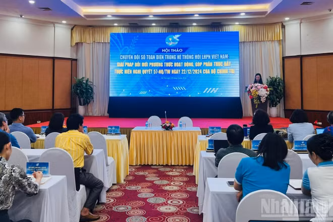 Toàn cảnh buổi hội thảo. 