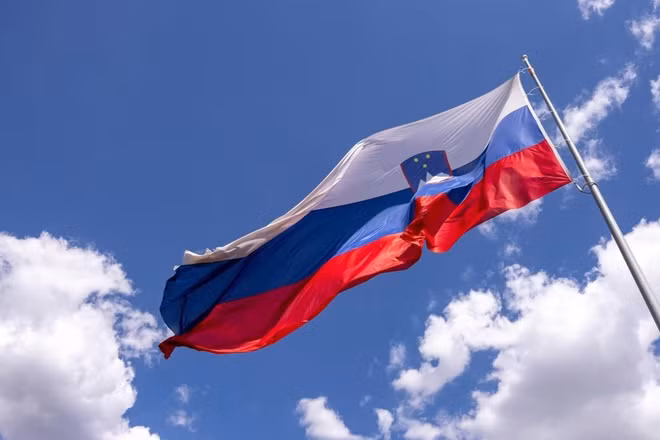Quốc kỳ Slovenia. (Ảnh: TASS)