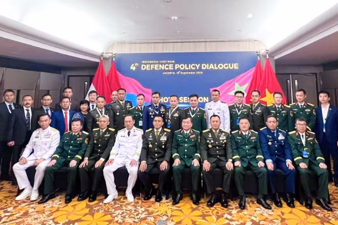 Các đại biểu tại Đối thoại Chính sách Quốc phòng Việt Nam–Indonesia lần thứ 4.
