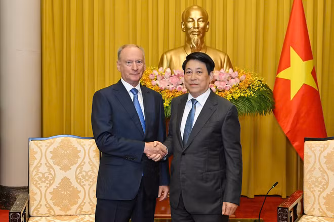 Chủ tịch nước Lương Cường tiếp Trợ lý Tổng thống Nga, Chủ tịch Hội đồng Biển Liên bang Nga Nikolai Patrushev. (Ảnh: Thủy Nguyên)