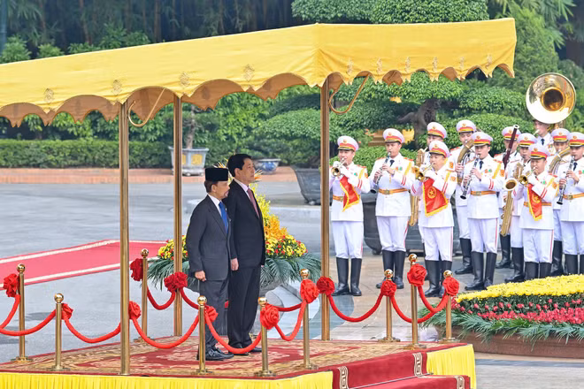 Chủ tịch nước Lương Cường chủ trì lễ đón Quốc vương Brunei thăm cấp Nhà nước tới Việt Nam. (Ảnh: Thủy Nguyên)