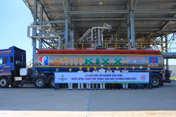 BSR xuất bán thử nghiệm sản phẩm White Spirit.