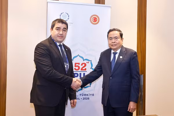 Chủ tịch Quốc hội Trần Thanh Mẫn gặp Chủ tịch Quốc hội Gruzia Shalva Papuashvili. (Ảnh: Doãn Tấn/TTXVN)