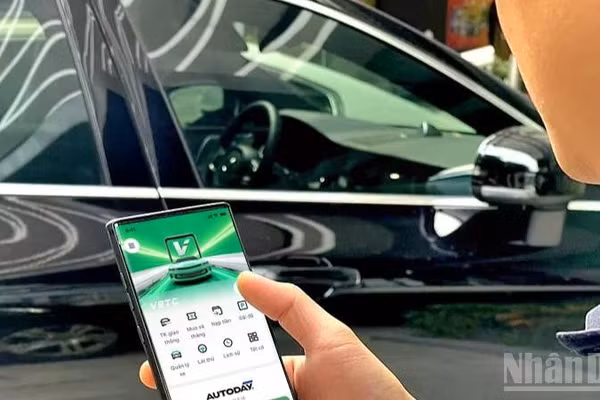 Theo thông tin từ ePass, chính sách mới là chính sách phí áp dụng cho hoạt động xử lý giao dịch ETC kể từ thời điểm có hiệu lực, độc lập với các dịch vụ, tiện ích bổ sung khác. (Ảnh: Báo Nhân Dân)