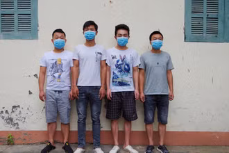 Các đối tượng người Trung Quốc nhập cảnh trái phép vào Việt Nam bị bắt giữ.