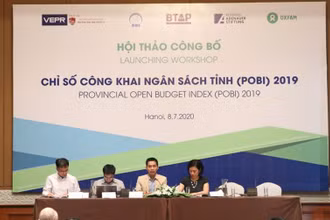 Ban chủ trì hội thảo.