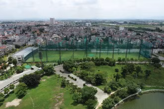 Sân tập golf nằm trong công viên Hoàng Hoa Thám, TP Bắc Giang.