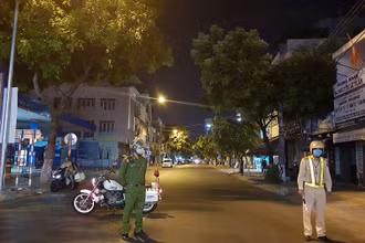 Đà Nẵng phong tỏa, thực hiện giãn cách xã hội. 
