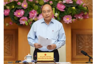 Thủ tướng Nguyễn Xuân Phúc phát biểu ý kiến tại phiên họp.