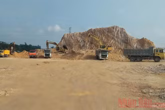 Nhiều đồi, núi được san ủi trong quá trình xây dựng KCN Sông Công 2.