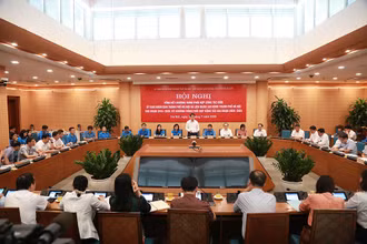Lãnh đạo UBND TP Hà Nội đánh giá về công tác phối hợp chăm lo đời sống người lao động trên địa bàn Thủ đô.