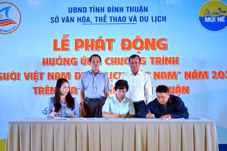 Ký kết chương trình hợp tác kích cầu du lịch “Người Việt Nam đi du lịch Việt Nam” giữa Bình Thuận và Lâm Đồng. 
