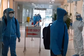 Đoàn công dân Việt Nam đã về Bệnh viện Bệnh Nhiệt đới Trung ương.