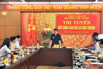 Đồng chí Bùi Văn Cường, Ủy viên Trung ương Đảng, Bí thư Tỉnh ủy Đắk Lắk, Chủ tịch Hội đồng thi tuyển chức danh Giám đốc Sở Công thương phát biểu đánh giá về việc thi tuyển.