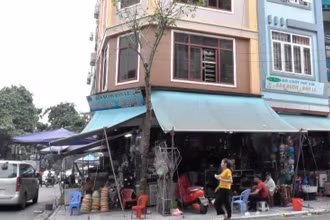 Cửa hàng tàng trữ, kinh doanh trái phép vũ khí thô sơ và công cụ hỗ trợ tại phường Cốc Lếu, TP Lào Cai.