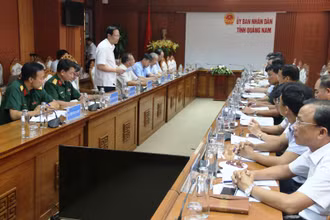 Bộ trưởng Đào Ngọc Dung phát biểu tại buổi làm việc. 