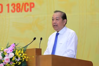 Phó Thủ tướng Thường trực Chính phủ Trương Hòa Bình phát biểu kết luận tại hội nghị.