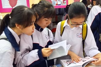Học sinh chuẩn bị thi vào lớp 10.