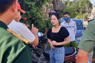 Lực lượng chức năng tiếp cận, làm rõ nhóm khách Trung Quốc nhập cảnh vào Việt Nam.