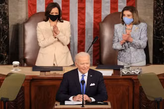 Tổng thống Biden có bài phát biểu trước Quốc hội Mỹ, ngày 28-4. (Ảnh: Reuters)