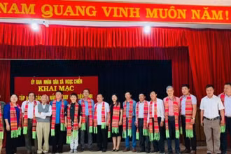 Khai mạc các lớp tập huấn nấu ăn, tập huấn nhóm văn nghệ, tập huấn tiếng anh tại UBND xã Ngọc Chiến.