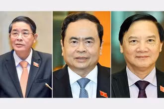 Các đồng chí Phó Chủ tịch Quốc hội (từ trái qua phải ảnh): Nguyễn Đức Hải, Trần Thanh Mẫn, Nguyễn Khắc Định 