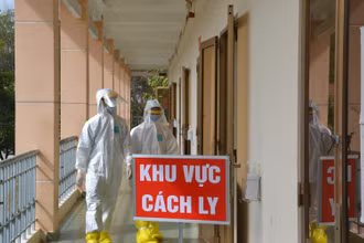 39 trường hợp tiếp xúc với 2 người nhập cảnh trái phép có kết quả âm tính lần 1