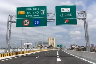 Đường Vành đai 3 trên cao đoạn Mai Dịch - cầu Thăng Long.