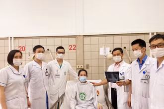 Bệnh nhân hồi phục sau ba tháng nằm viện.