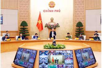 Phó Thủ tướng Thường trực Trương Hòa Bình phát biểu ý kiến chỉ đạo tại hội nghị trực tuyến bảo đảm ATGT.