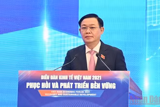 Chủ tịch Quốc hội Vương Đình Huệ phát biểu bế mạc. (Ảnh: Thủy Nguyên) 