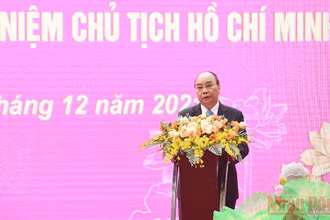 Chủ tịch nước Nguyễn Xuân Phúc phát biểu tại Lễ kỷ niệm 60 năm Bác Hồ về thăm quê lần thứ 2. 