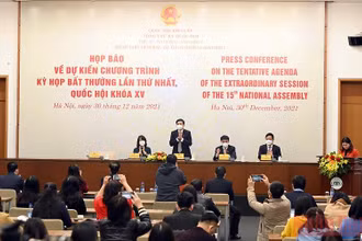 Quang cảnh buổi họp báo. (Ảnh: DUY LINH)