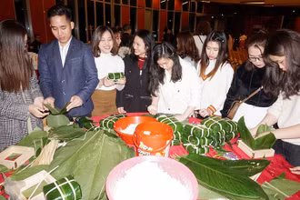 Chương trình “Tết Festival 2020” dành cho thanh niên sinh viên Việt Nam đang học tập và làm việc tại Séc. Ảnh TTXVN