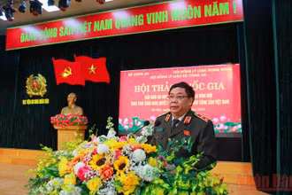 Trung tướng Lê Văn Thắng, Giám đốc Học viện An ninh nhân dân phát biểu tại hội thảo.