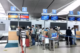 Từ ngày 1/12, Vietnam Airlines triển khai dịch vụ làm thủ tục trực tuyến trên website và ứng dụng di động cho hành khách đi từ sân bay Phú Quốc. (Ảnh: VNA).