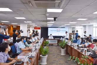 Quang cảnh buổi họp báo.