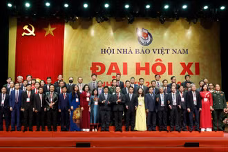 Ra mắt Ban Chấp hành Hội Nhà báo Việt Nam khóa XI. (Ảnh: THÀNH ĐẠT)