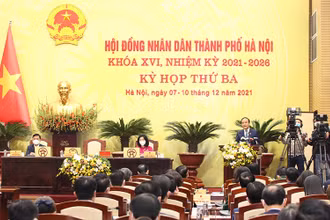 Phiên chất vấn và trả lời chất vấn tại kỳ họp thứ ba Hội đồng nhân dân thành phố Hà Nội lần thứ 16. (Ảnh: Duy Linh)