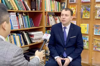 Ông Anton Viktorovich Bredikhin - Nhà khoa học chính trị, Tổng Biên tập Tạp chí Khoa học Arkhont của Nga khẳng định Việt Nam đã trở thành một điển hình về hội nhập Á-Âu đối với các nước châu Á-Thái Bình Dương khác. Ảnh: TTXVN
