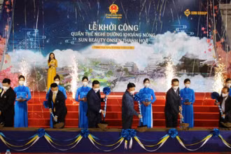 Các đại biểu động thổ, khởi công dự án.