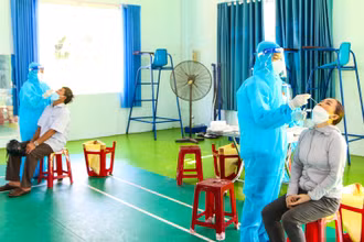 Người đến/về Quảng Ngãi từ các khu vực nguy cơ cao phải xét nghiệm SARS-CoV-2 bằng phương pháp RT-PCR. 