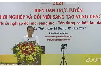 Lãnh đạo Sở Khoa học và Công nghệ thành phố Cần Thơ phát biểu khai mạc Diễn đàn.