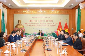 Ðảng Cộng sản Việt Nam thông báo kết quả Ðại hội XIII tới Ðảng Cộng sản Nhật Bản. Ảnh TTXVN 