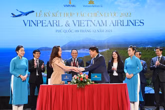 Ký kết thỏa thuận hợp tác chiến lược hàng không du lịch giữa Vietnam Airlines và Vinpearl.