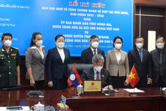 Ký kết Bản ghi nhớ về tăng cường quan hệ hợp tác hữu nghị giữa tỉnh Đồng Nai và tỉnh Champasak, giai đoạn 2022-2026.