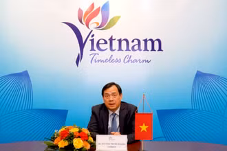 Tổng cục trưởng Tổng cục Du lịch Nguyễn Trùng Khánh phát biểu khai mạc khóa học. (Ảnh: Tổng cục Du lịch)