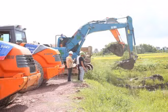 Triển khai thi công cầu Đồng Việt.